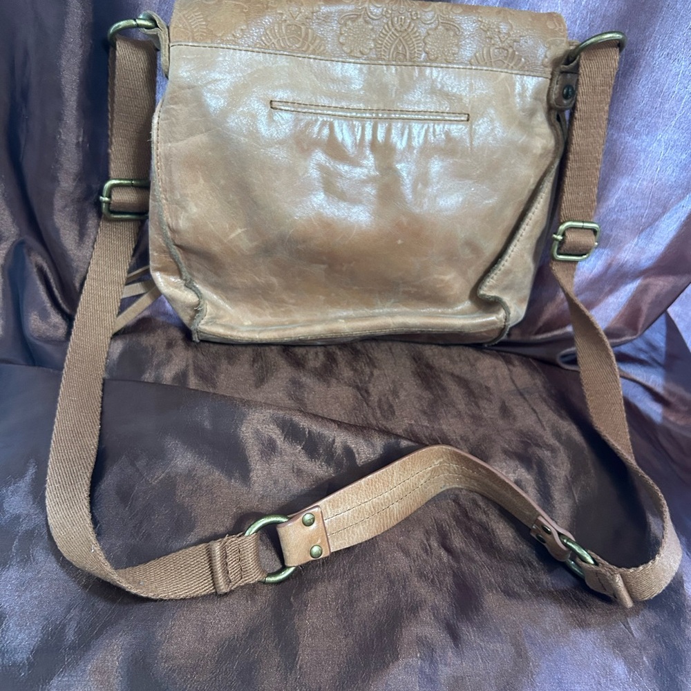 The Sak Silverlake floral crossbody - Picture 5 of 7